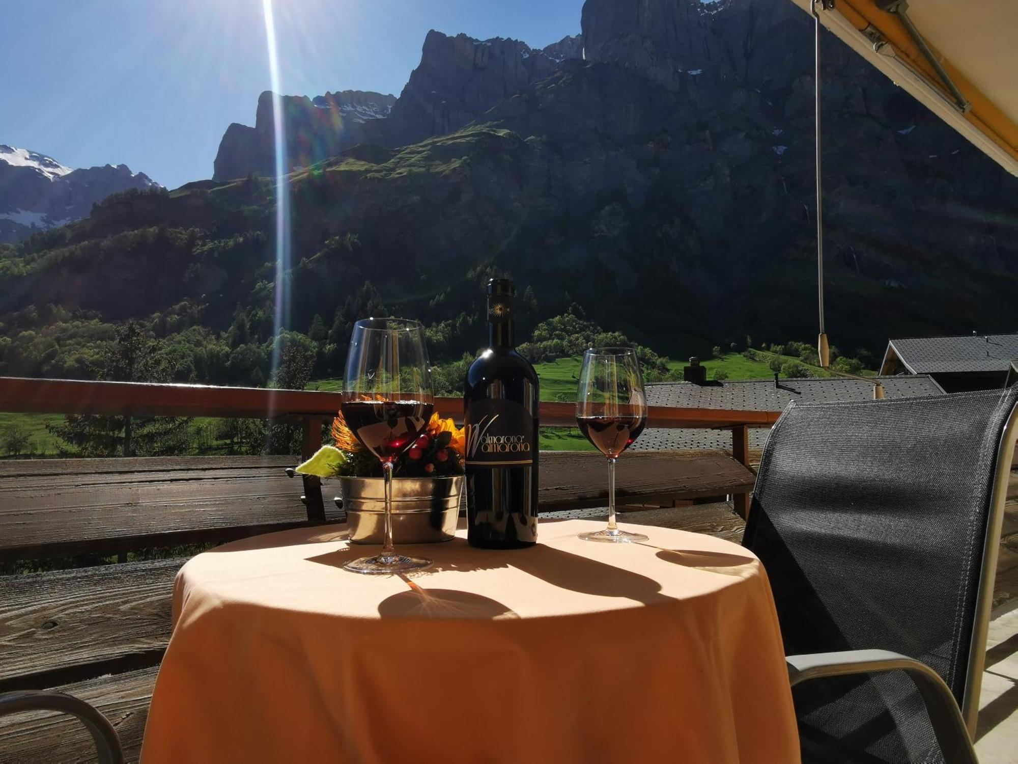 Hotel Walliserhof-Leukerbad-Therme 外观 照片